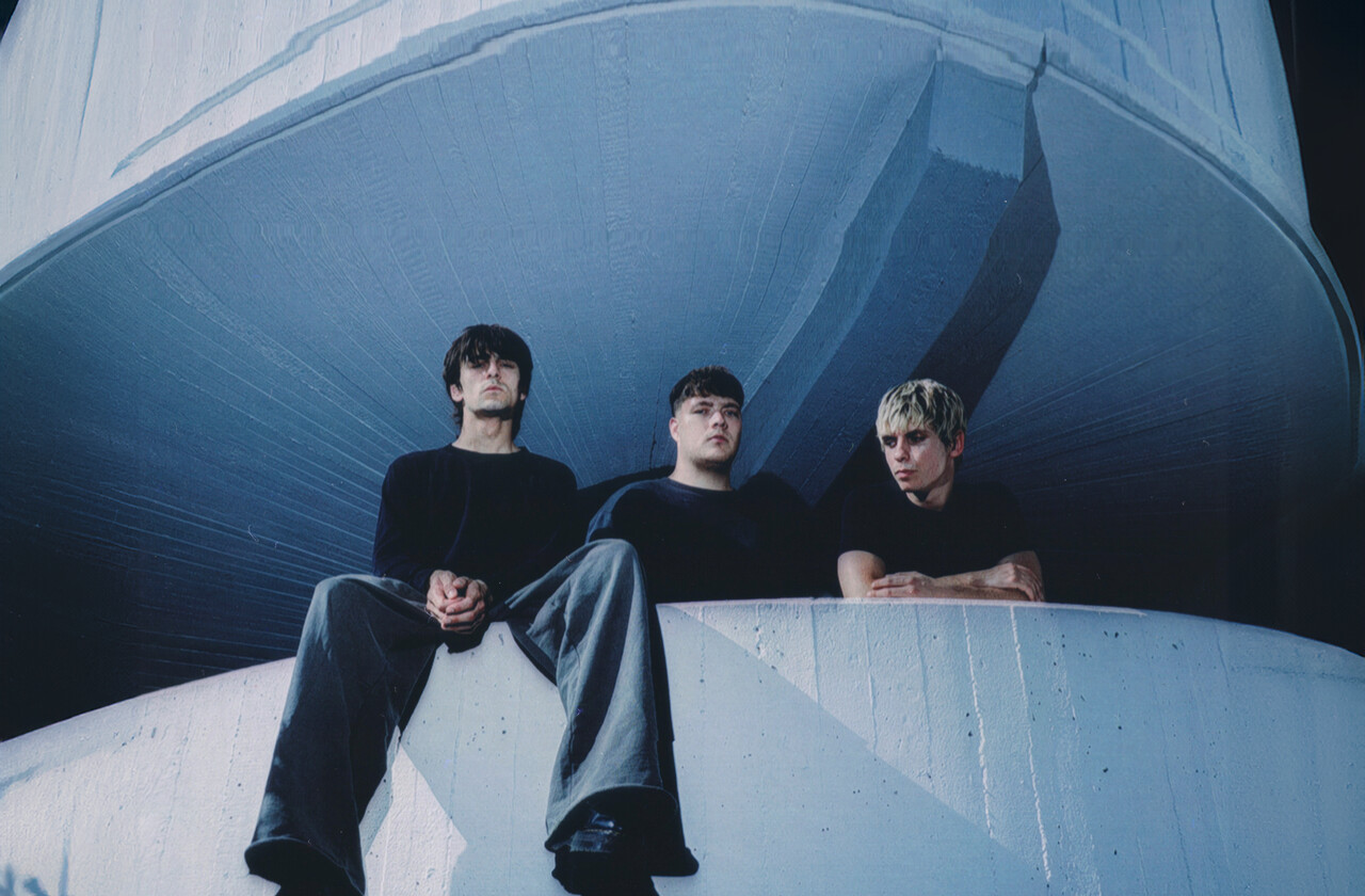 Künstlerfoto VAN HOLZEN